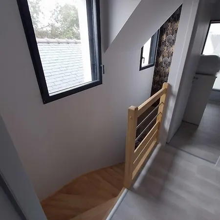 Beautiful New Modern House بيت للعطل